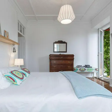 Vila Spacious With Seaview In Foz do Arelho