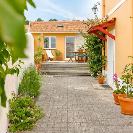 Spacious With Seaview In Vila