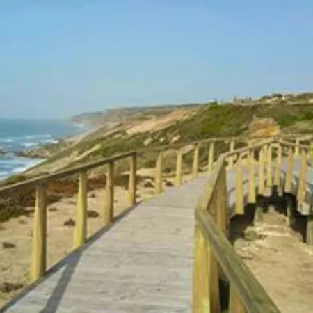Vila Spacious With Seaview In Foz do Arelho