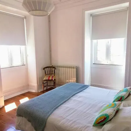 Spacious With Seaview In Vila Foz do Arelho